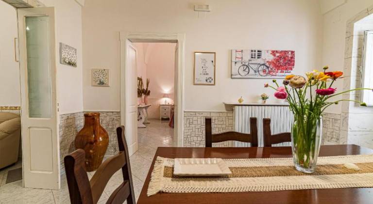 Villa with BBQ, private pool & hot tub | Dogs allowed — photo 3