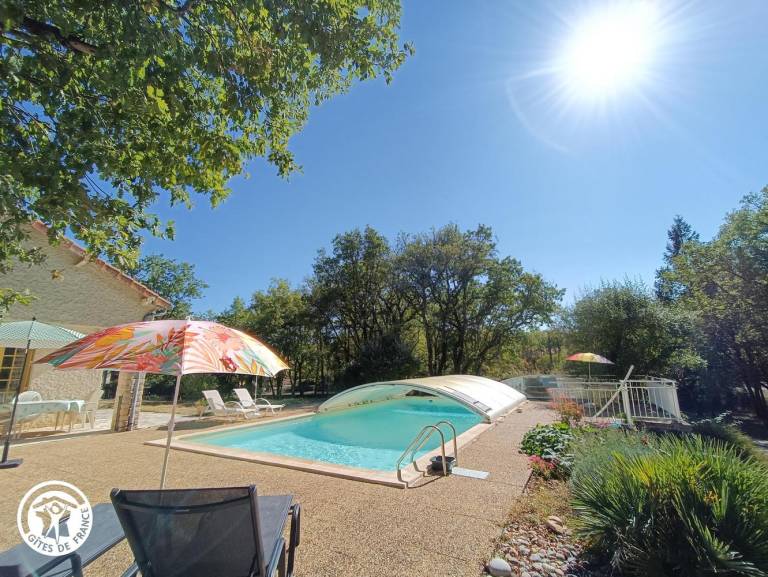 Gite with barbeque, private pool & garden — photo 3