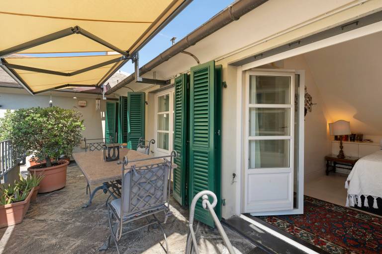 Bed & breakfast with fast internet | Next to Piazza De Ferrari | City view — photo 2