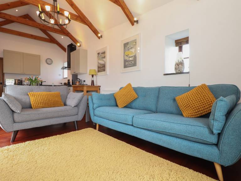 Lovely cottage with yard | Beach view | Pet-friendly — photo 4
