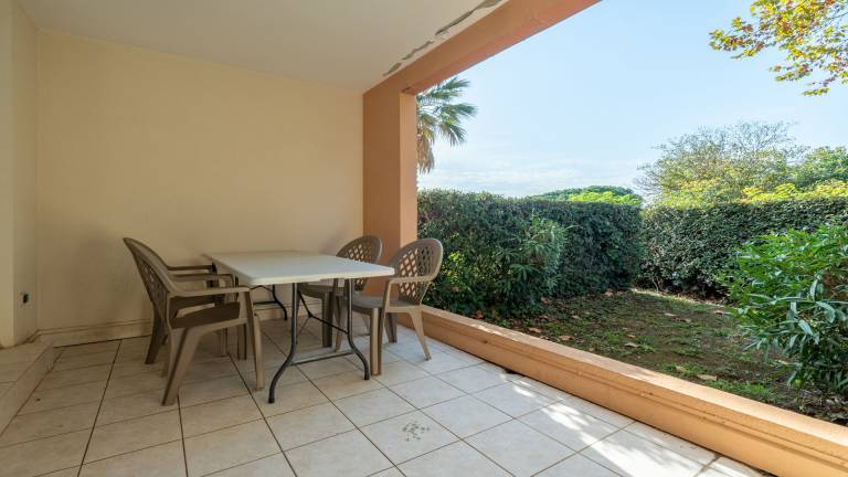 Apartment with patio, pool & garden | Pet-friendly — photo 3