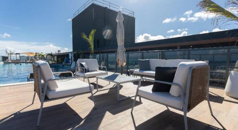 Holiday apartment with garden, pool & terrace — photo 3