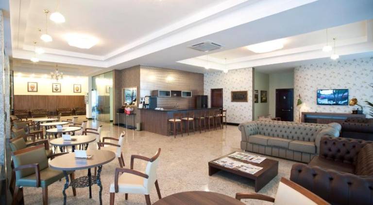 Hotel Lang Palace - Fica no Centro da Cidade — photo 3