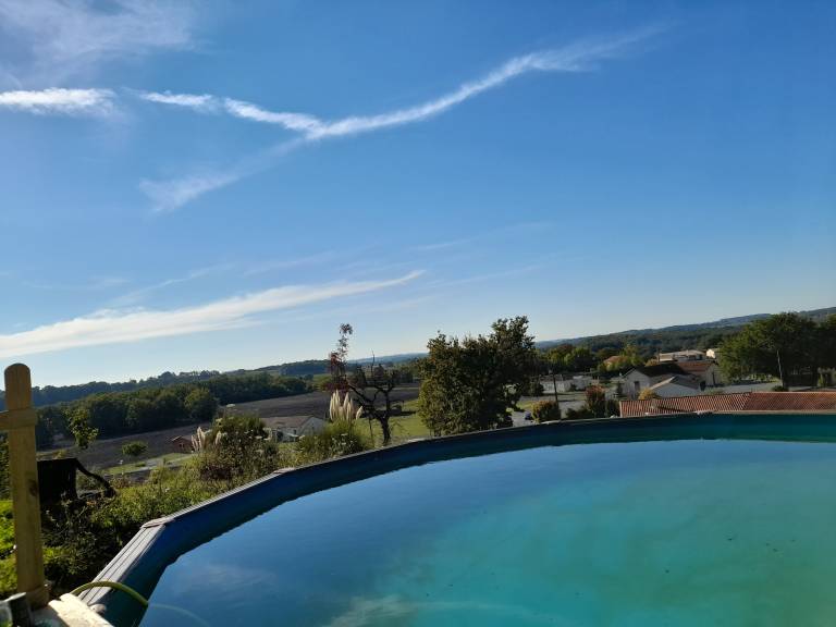 Pech Chabrol: Family Cottage with Pool and Vineyard View — photo 2