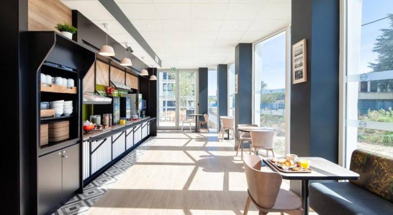 B&B HOTEL Massy Gare TGV — photo 2