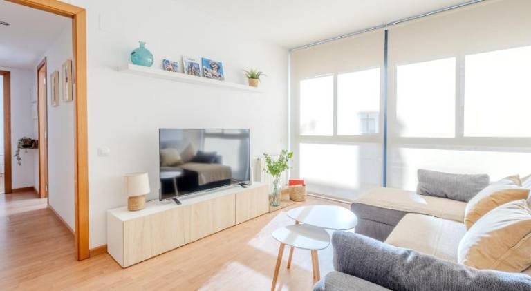 Fully equipped beautiful apartment | Beach nearby | Suitable for remote work | Dogs allowed — photo 2
