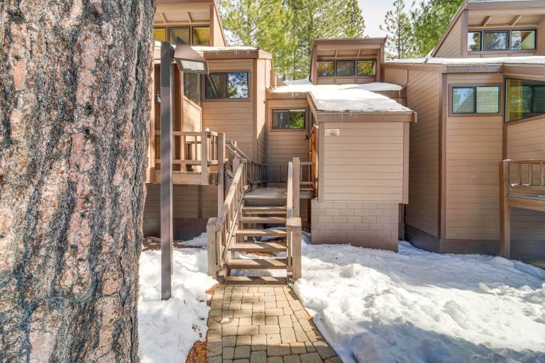 Northstar Resort Condo w/ Hot Tub, Shuttle Access! — photo 3