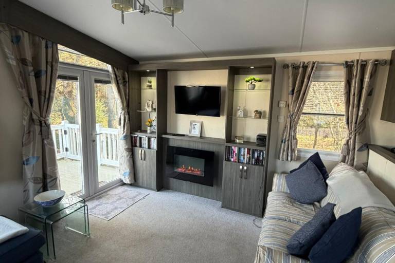 2-Bed Ringwood Cabin - incl Park Pass, SelfCheckin — photo 4