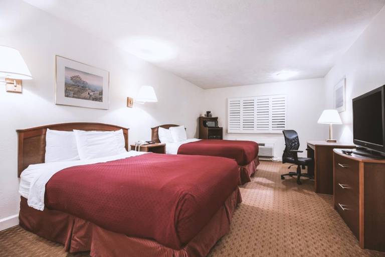 Sky-Palace Inn and Suites McCooK — photo 5