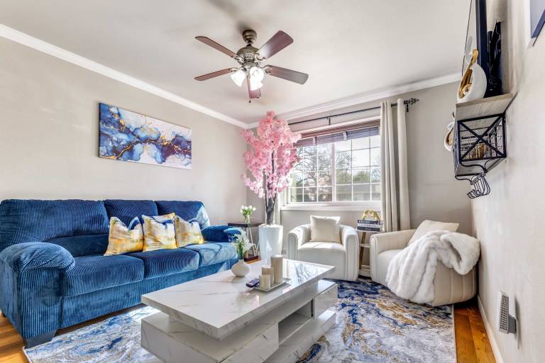 Luxury-Cozy 2BR Apartments Near SFA in Nacogdoches, TX