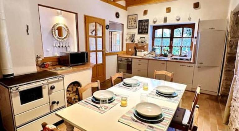 Vacation home with garden, jacuzzi & terrace | Pet-friendly in Veszprem
