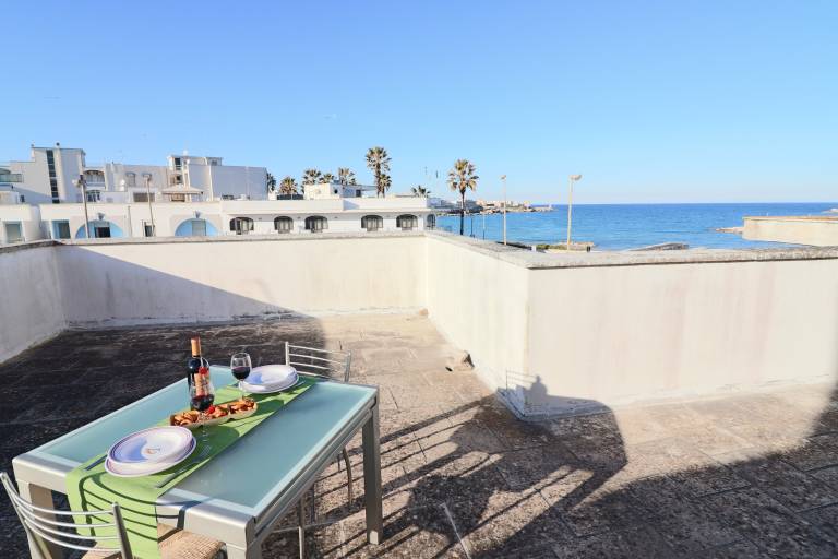 Holiday apartment with patio | Sea view — photo 3