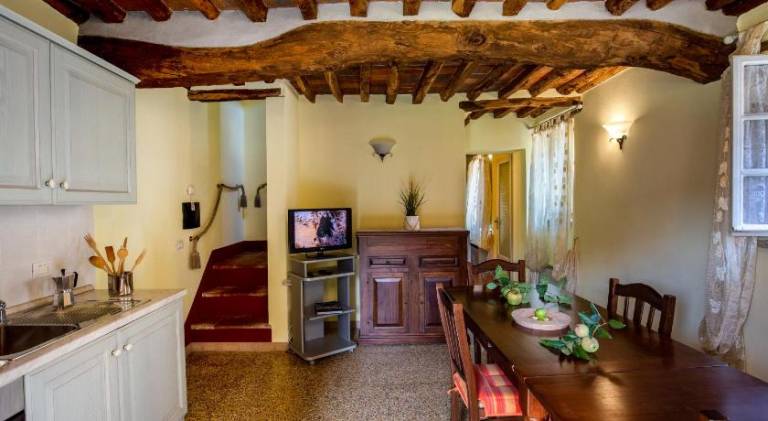 Spacious holiday apartment with pool, grill & yard | Perfect for remote work | Dogs allowed — photo 2