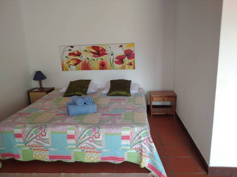 Rental apartment with BBQ, pool & garden | Lake view — photo 5