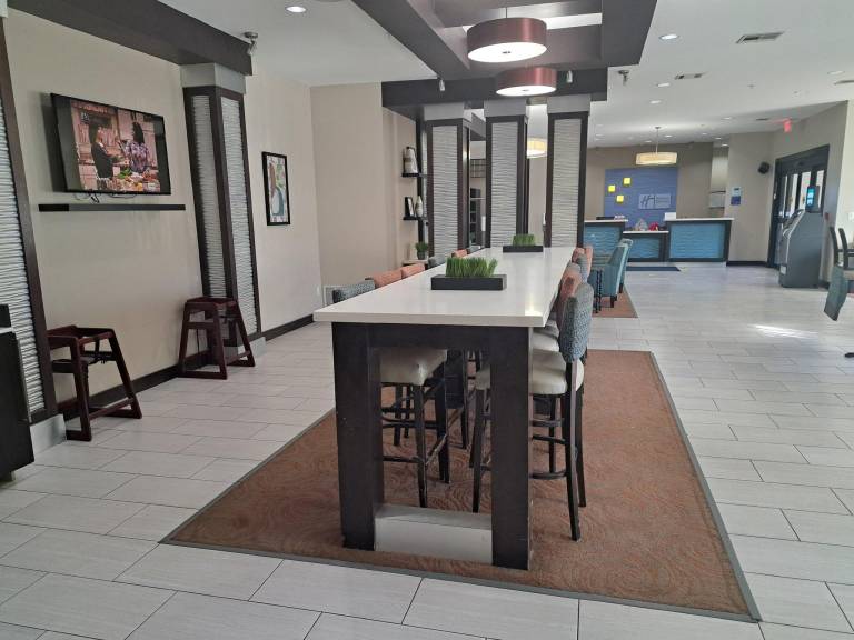 Holiday Inn Express Kenedy By IHG — photo 2