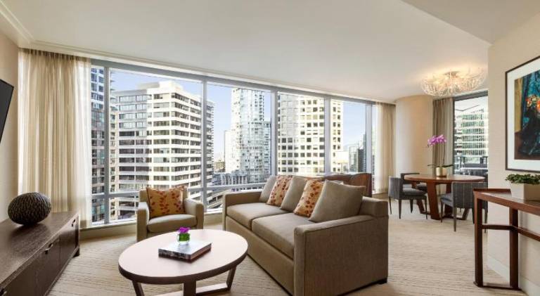 Hyatt Vancouver Downtown Alberni — photo 3