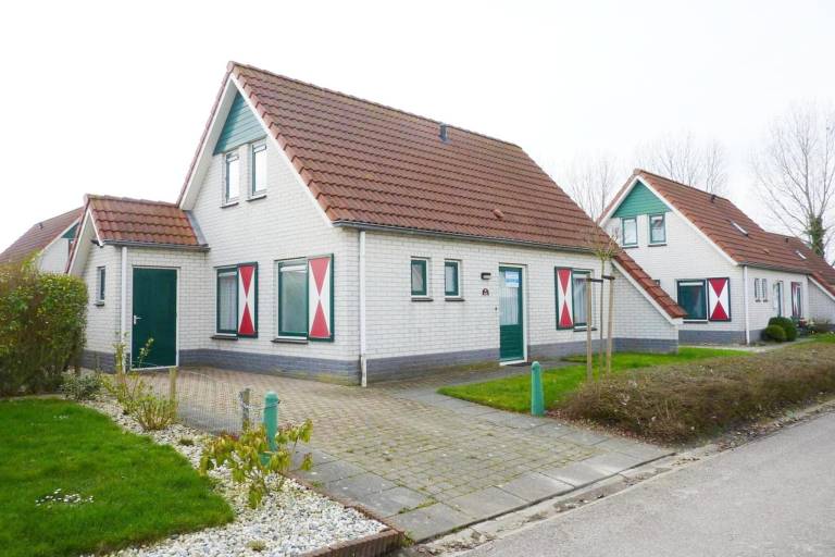 Ferienhaus mit Garten und Terrasse
