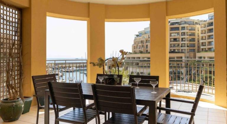 SeaFront PortomasoYacht apartment, next to Paceville — photo 4