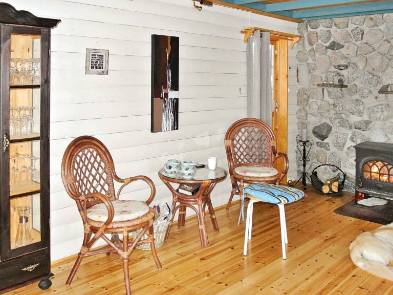 Charming vacation home with barbecue & terrace | Pets allowed — photo 3