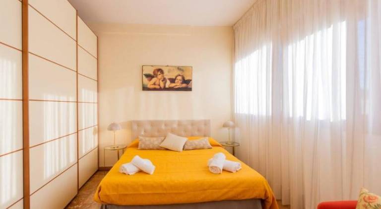 Rental apartment with 2 rooms for 5 persons — photo 2