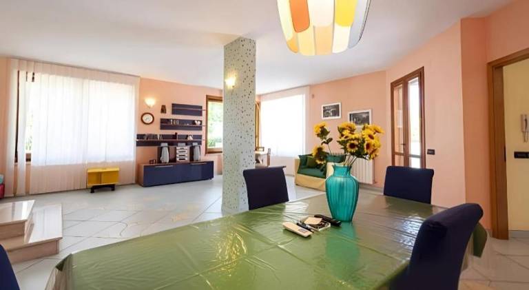 Villa with 4 rooms for 9 persons — photo 5