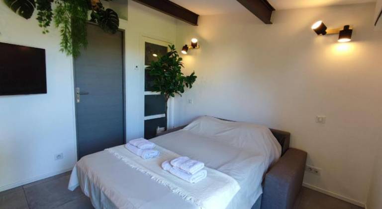 Rental apartment with 1 room for 2 persons — photo 2
