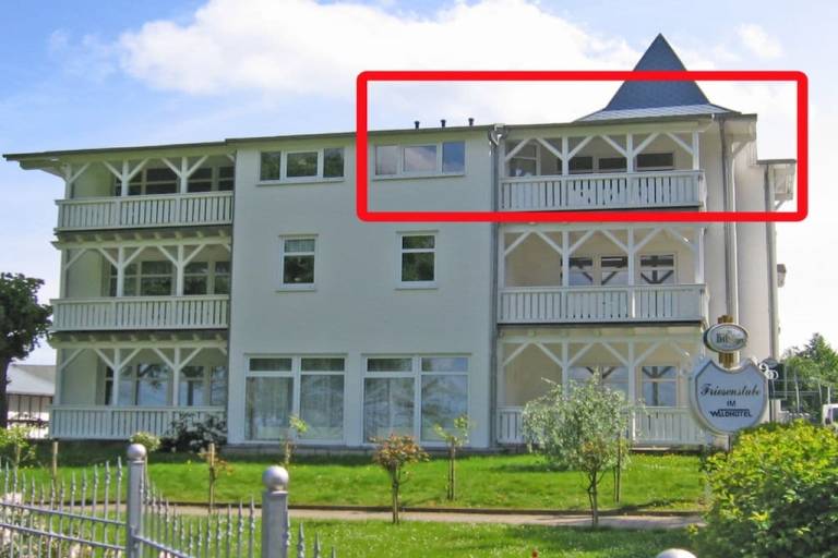 Vacation home with garden in Sellin
