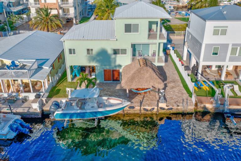 Boaters Dream! Canal-Front Coastal Retreat. in Tavernier, FL