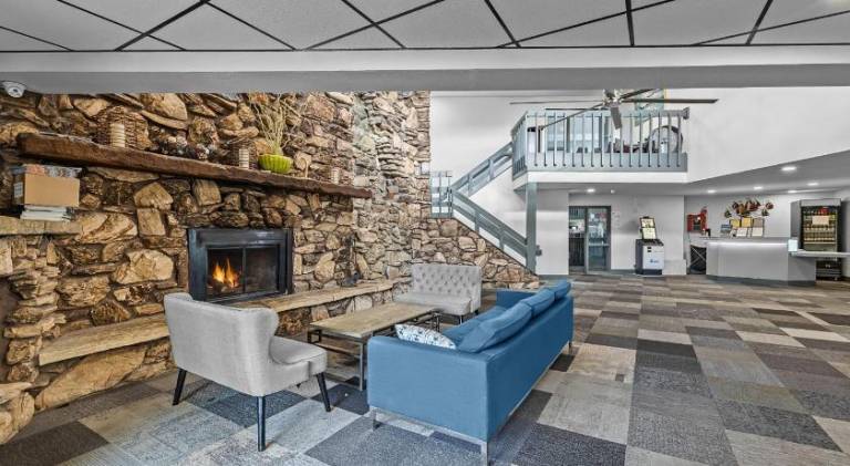 Ramada by Wyndham Stevens Point — photo 3