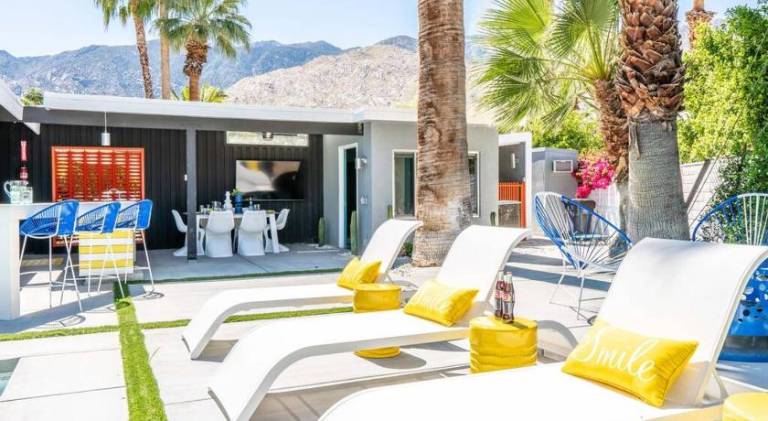 Fully equipped villa with hot tub, private pool & BBQ | Suitable for remote work | Pet-friendly — photo 5