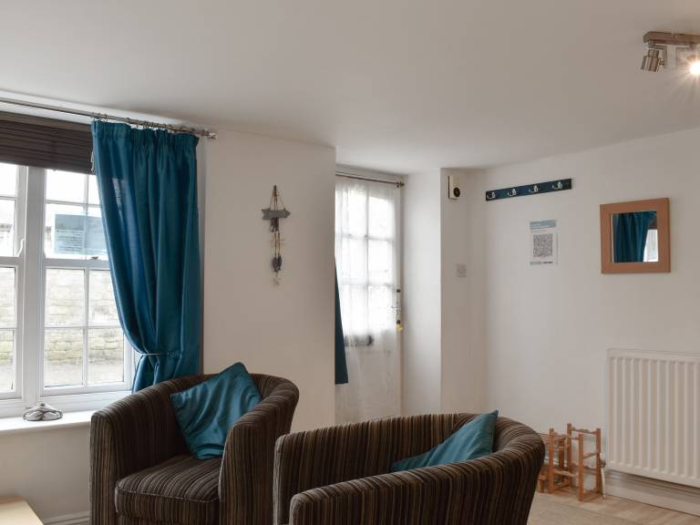 Family-oriented pleasant cottage | River view | Next to the beach | Pets are welcome — photo 5