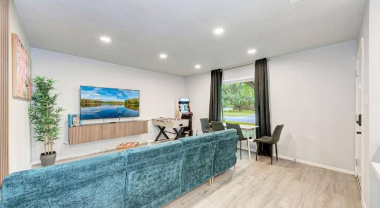 Vacation home with pool | Good for workation | Pets are welcome — photo 3