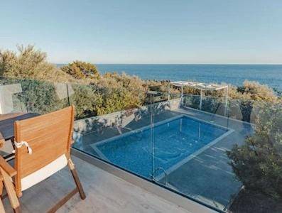 Villa with BBQ, garden & private pool — photo 3