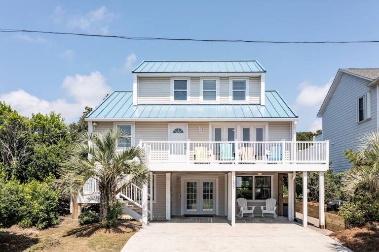 House  Topsail Beach
