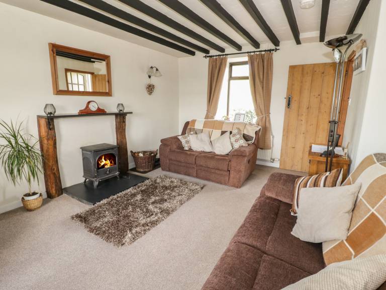 Children-friendly wonderful cottage with yard | Pets are welcome — photo 4