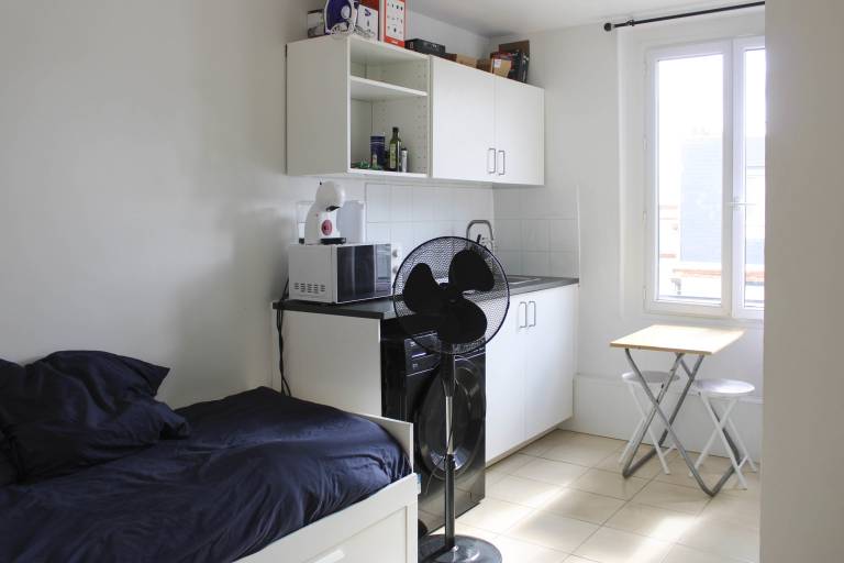 Cosy fully equipped studio near Paris