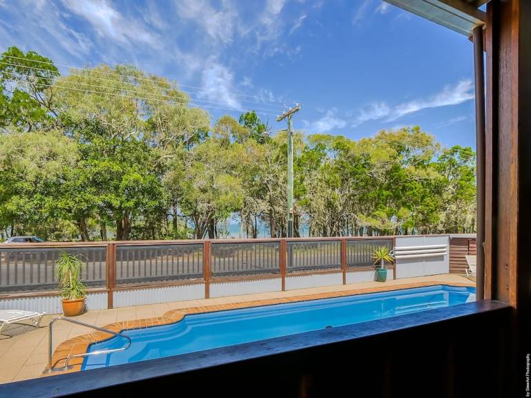 Motel  Urangan