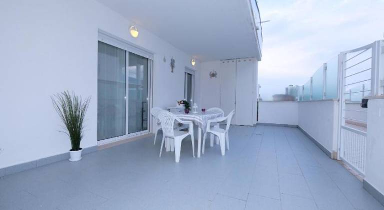 Apartment | Beach nearby | Dogs allowed — photo 4