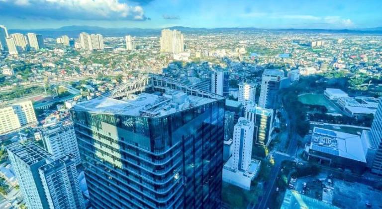 Luxury 2BR Penthouse Across Uptown BGC I Modern — photo 4