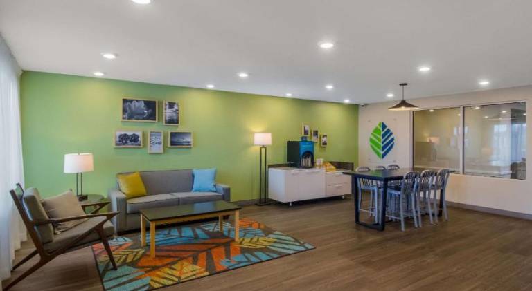 WoodSpring Suites Jacksonville Orange Park — photo 3