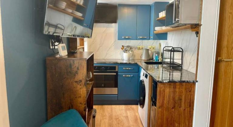 Apartment | Close to Brighton Palace Pier | Beach nearby | Pets are welcome — photo 5