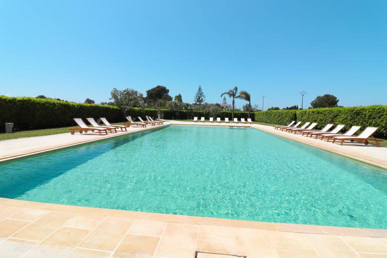 Holiday apartment with terrace & pool | Nature view — photo 4