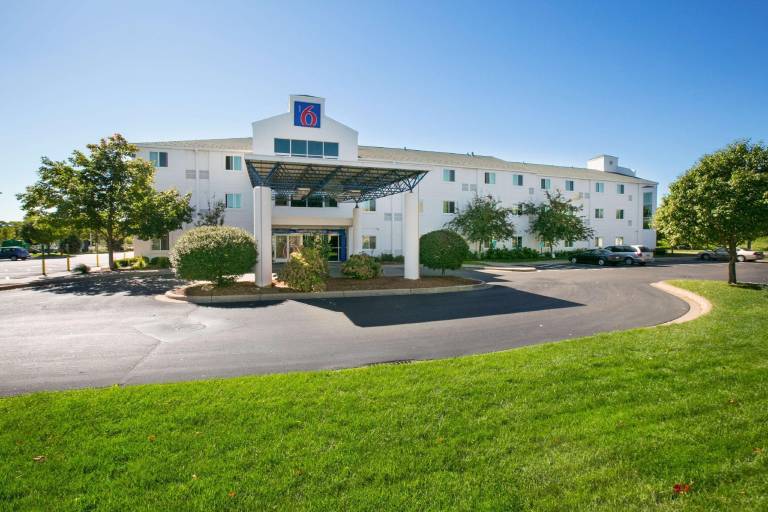 Motel 6 Brooklyn Center, MN - Minneapolis — photo 5
