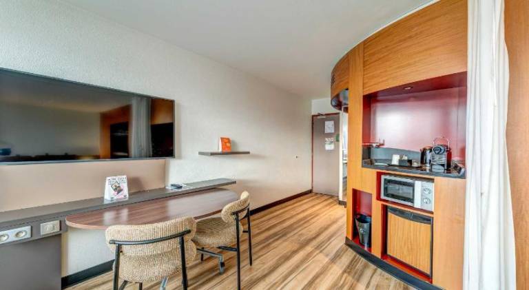B&B HOTEL Paris Nord 18eme — photo 4