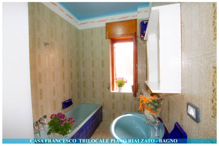 Rental apartment with yard | City view — photo 4