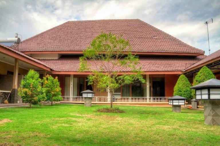 Δωμάτιο με πρωινό Surakarta