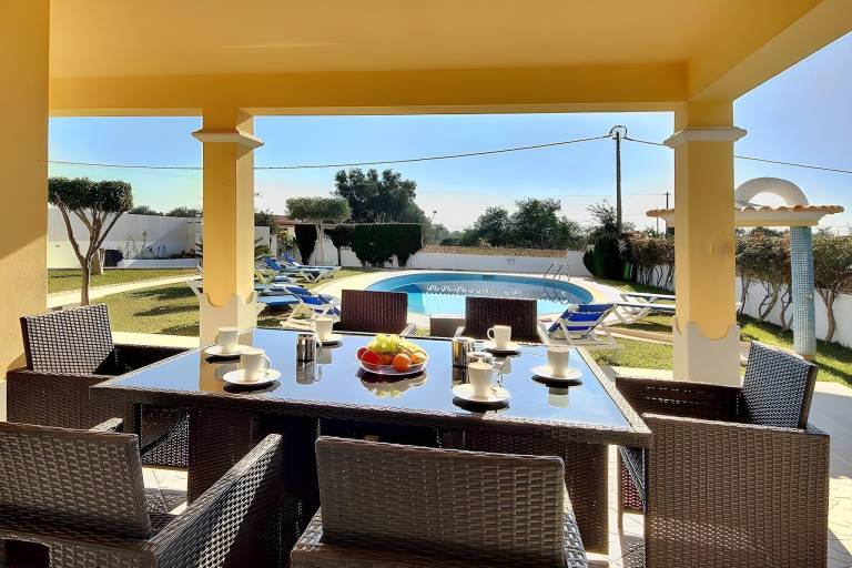 Villa with grill, private pool & garden — photo 4