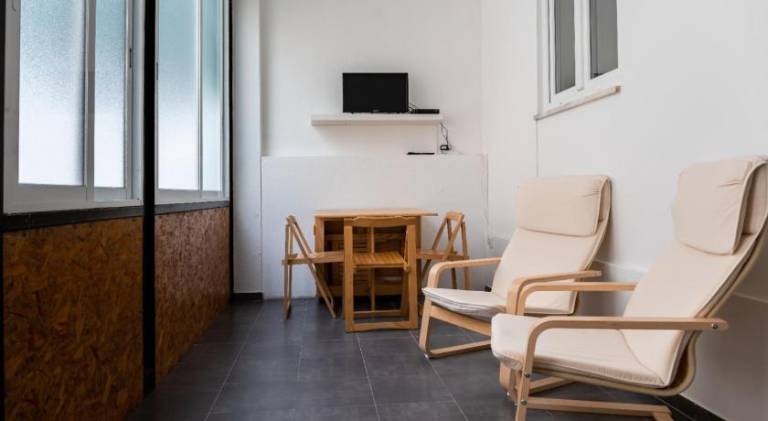 Holiday apartment with patio — photo 2