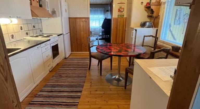 Yellow dream house - 3 min from highway, sauna, big private parking — photo 3