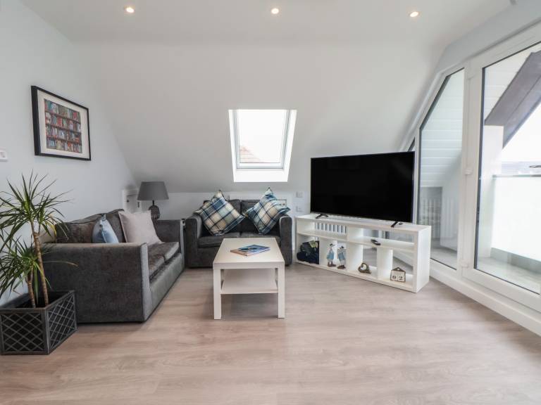 Family-friendly nice cottage with garden | Beach view | Beach nearby | Pet-friendly — photo 4